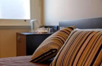 Bert's Backpackers Ostello *