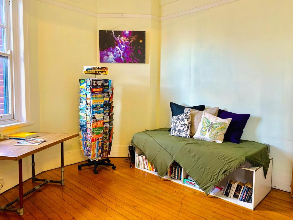 Bert's Backpackers Ostello